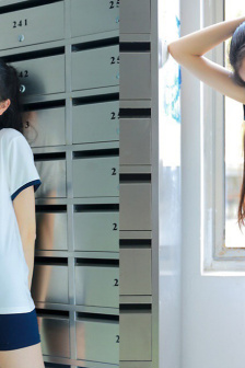 女明星们的按摩师免费播放